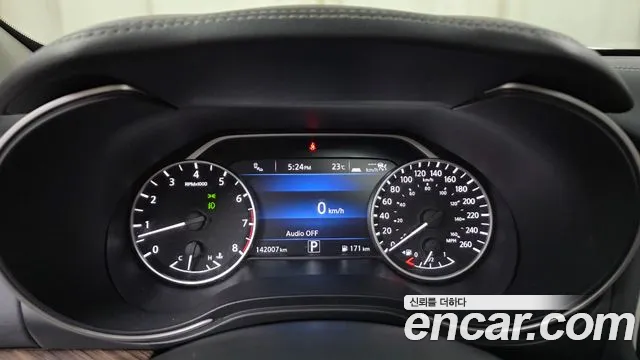 Nissan Maxima 2017 thumb 8