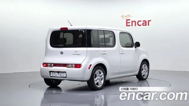 Nissan Cube 2013 thumb 2