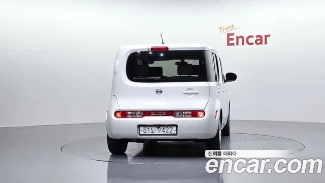 Nissan Cube 2013 thumb 4