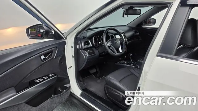 KG_Mobility_Ssangyong TIBOLI 2018 thumb 9