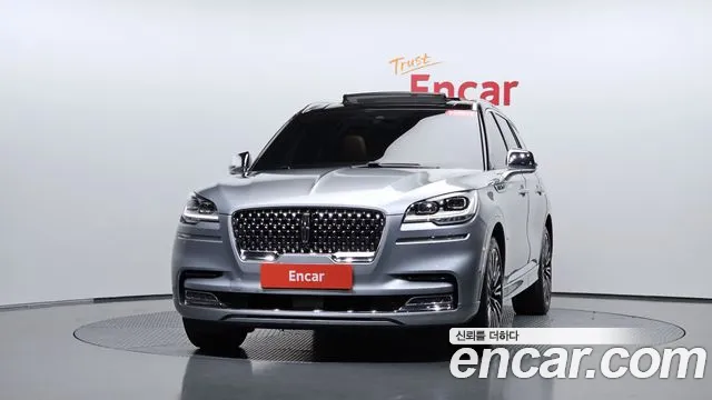 Lincoln Aviator 2022 thumb 2
