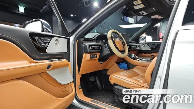 Lincoln Aviator 2022 thumb 9