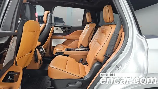 Lincoln Aviator 2022 thumb 12