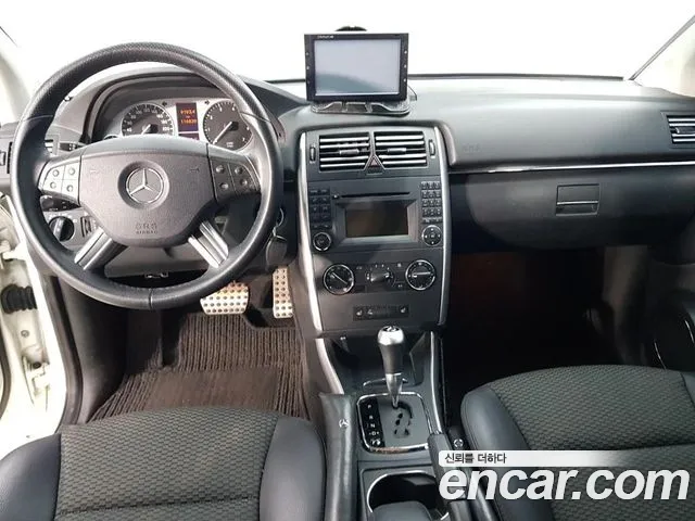 Mercedes-Benz B-Class 2011 thumb 5