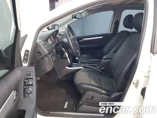 Mercedes-Benz B-Class 2011 thumb 10