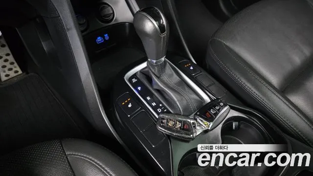 Hyundai Santa Fe 2016 thumb 9