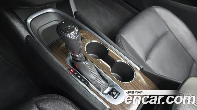 ChevroletGMDaewoo Malibu 2017 thumb 8