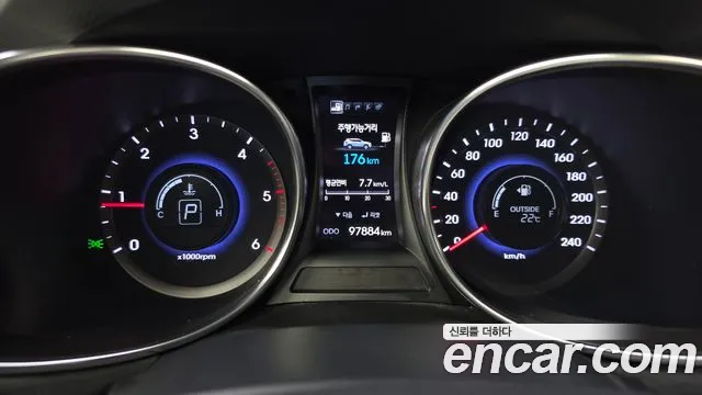 Hyundai Santa Fe 2012 thumb 8