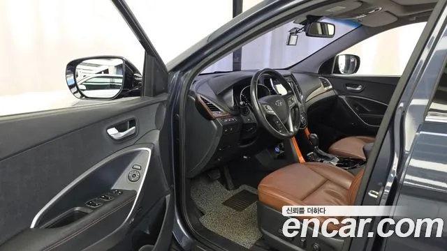 Hyundai Santa Fe 2012 thumb 10