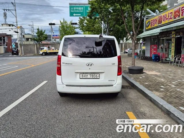 Hyundai Starex 2015 thumb 4