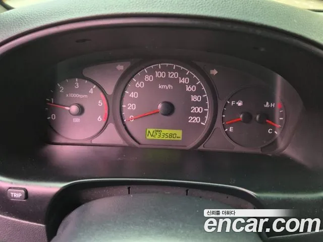 Hyundai Starex 2015 thumb 8