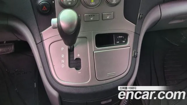 Hyundai Starex 2015 thumb 9