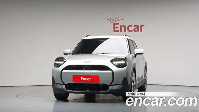 MINI Aceman 2026 thumb 2