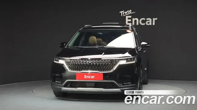 Kia Carnival 2023 thumb 3