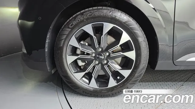Kia Carnival 2023 thumb 5