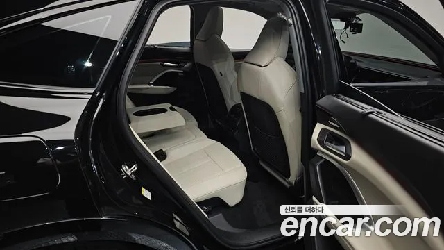 Audi Q5 2025 thumb 11