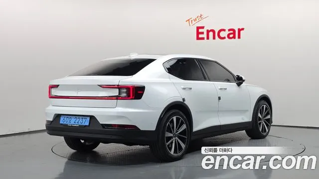 Polestar 2 2022 thumb 2