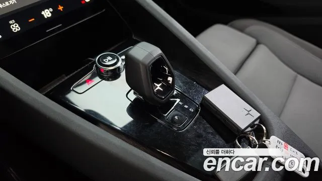 Polestar 2 2022 thumb 9