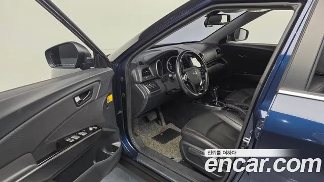 KG_Mobility_Ssangyong TIBOLI 2018 thumb 10