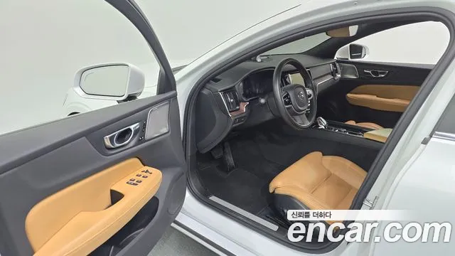 Volvo S60 2020 thumb 10