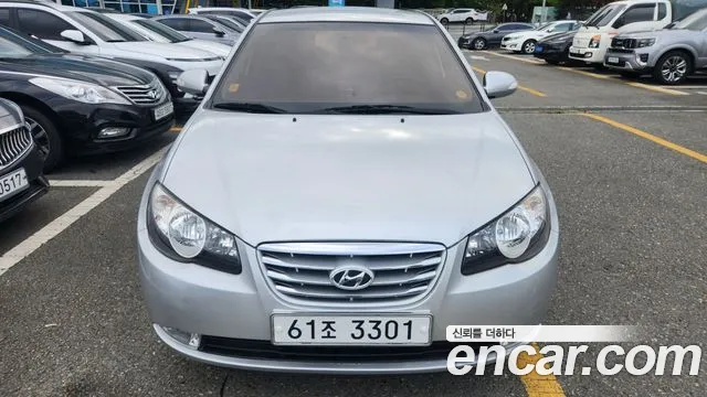 Hyundai Avante 2010 thumb 3