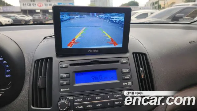 Hyundai Avante 2010 thumb 9