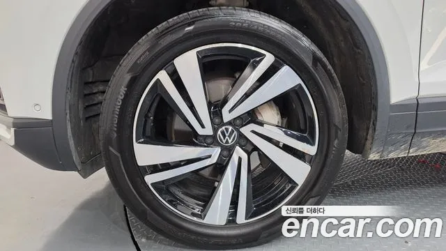 Volkswagen Touareg 2021 thumb 5