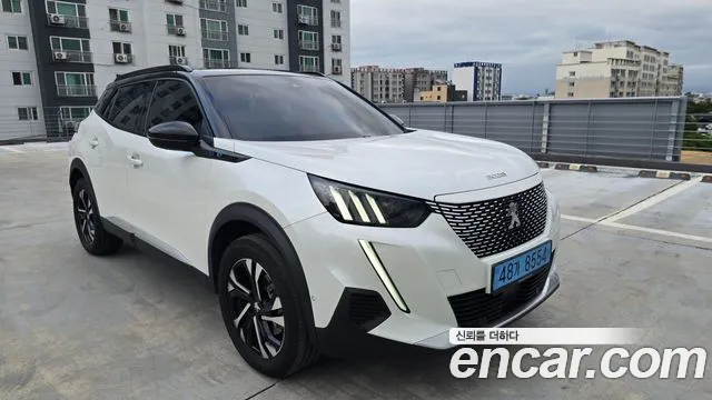 Peugeot 2008 2023 thumb 3