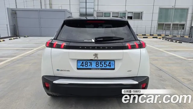 Peugeot 2008 2023 thumb 6