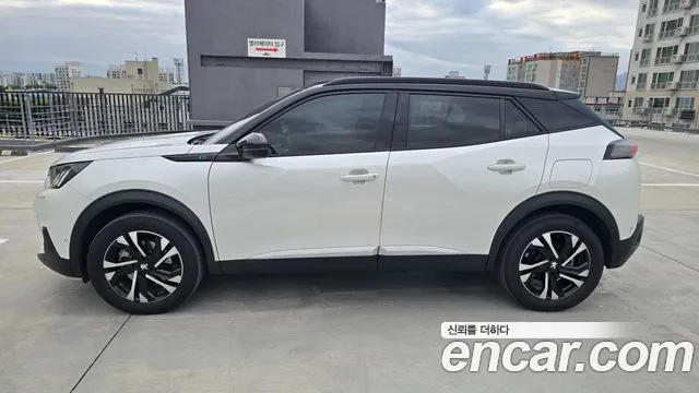 Peugeot 2008 2023 thumb 8