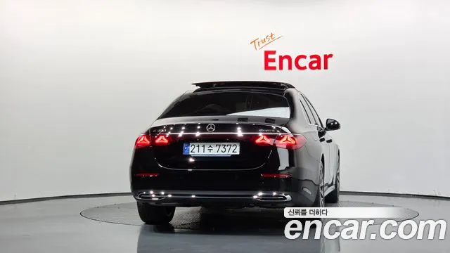 Mercedes-Benz E-Класс 2024 thumb 4