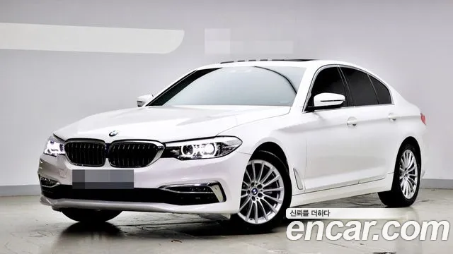BMW 5-Series 2019 thumb 2
