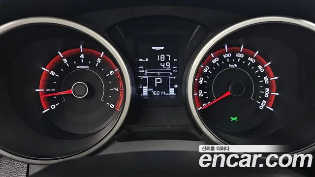 KG_Mobility_Ssangyong TIBOLI 2015 thumb 8