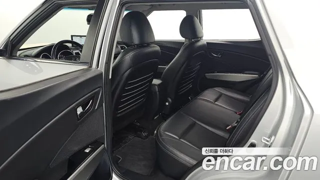 KG_Mobility_Ssangyong TIBOLI 2015 thumb 12