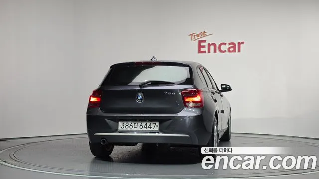 BMW 1-Series 2014 thumb 4