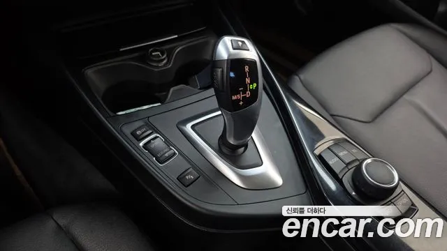 BMW 1-Series 2014 thumb 9