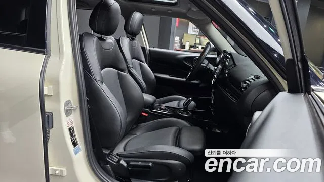 MINI Clubman 2021 thumb 10