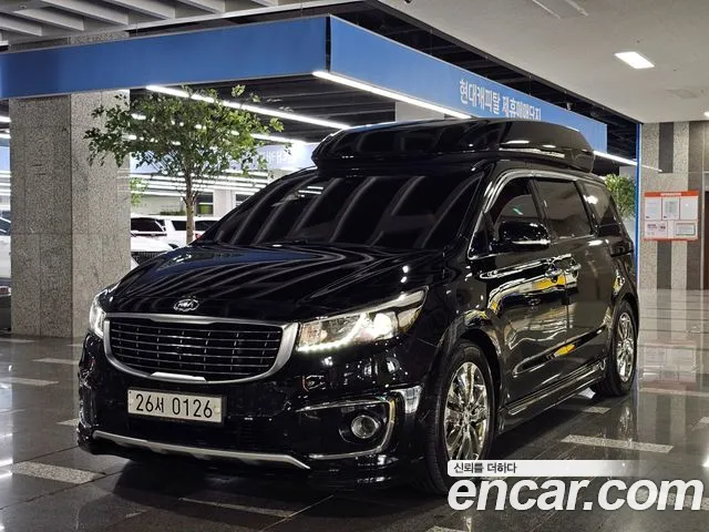 Kia Carnival 2017 thumb 12