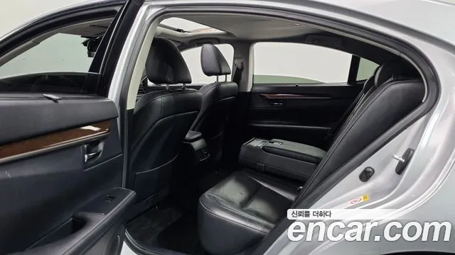 Lexus ES 2014 thumb 11