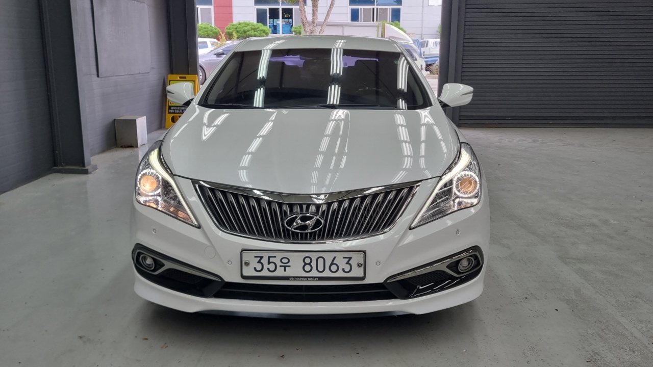 Hyundai Grandeur 2015 thumb 3