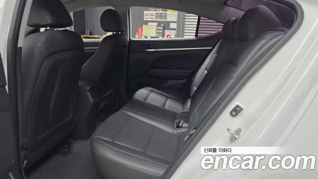 Hyundai Avante 2018 thumb 11