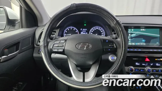 Hyundai Avante 2018 thumb 12