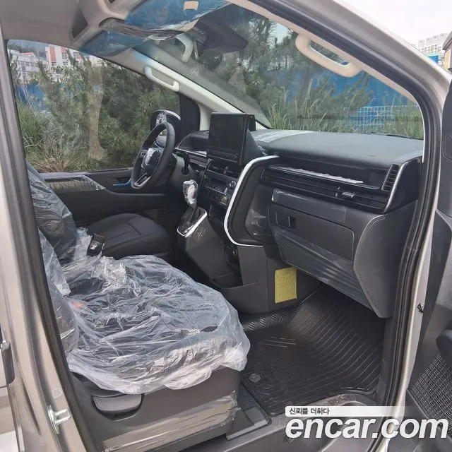 Hyundai Staria 2026 thumb 7