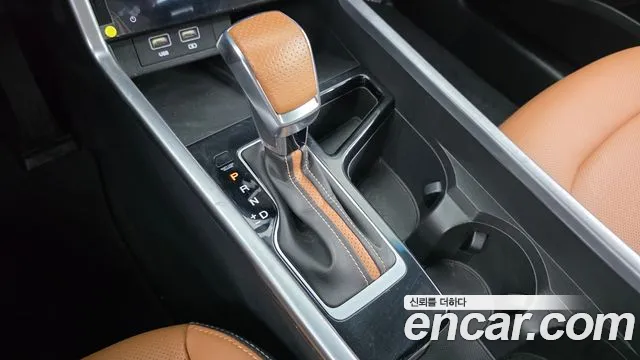 KG_Mobility_Ssangyong Torres 2022 thumb 9