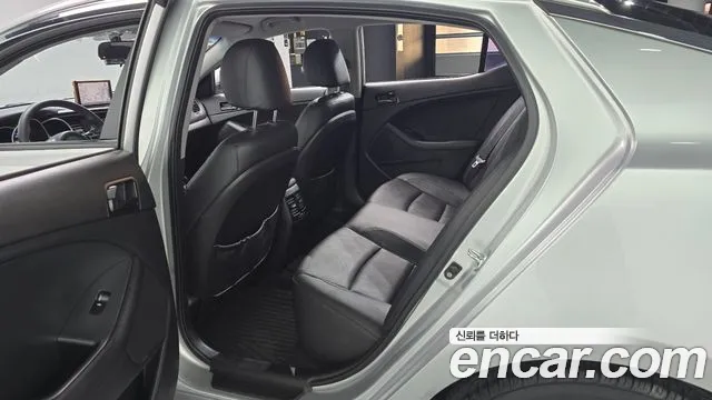 Kia K5 2013 thumb 11