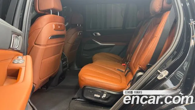 BMW X7 2025 thumb 9