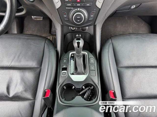 Hyundai Santa Fe 2015 thumb 9