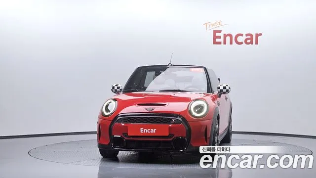 MINI Cooper Convertible 2023 thumb 2