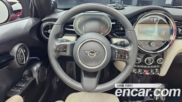 MINI Cooper Convertible 2023 thumb 12