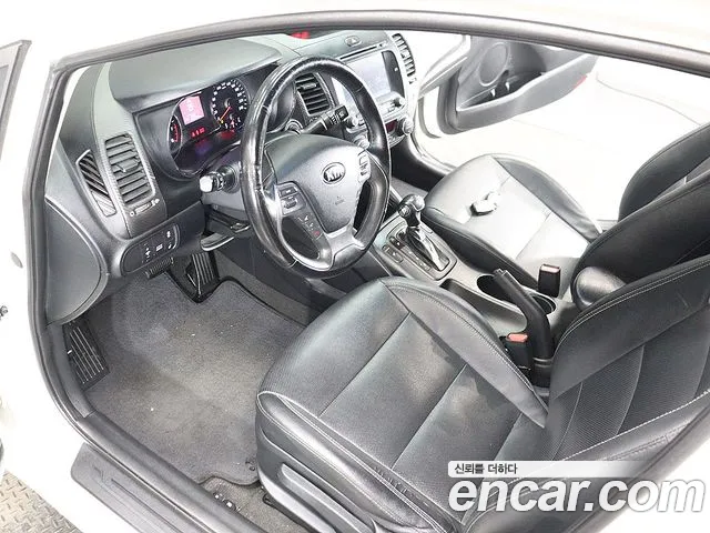 Kia K3 2013 thumb 10